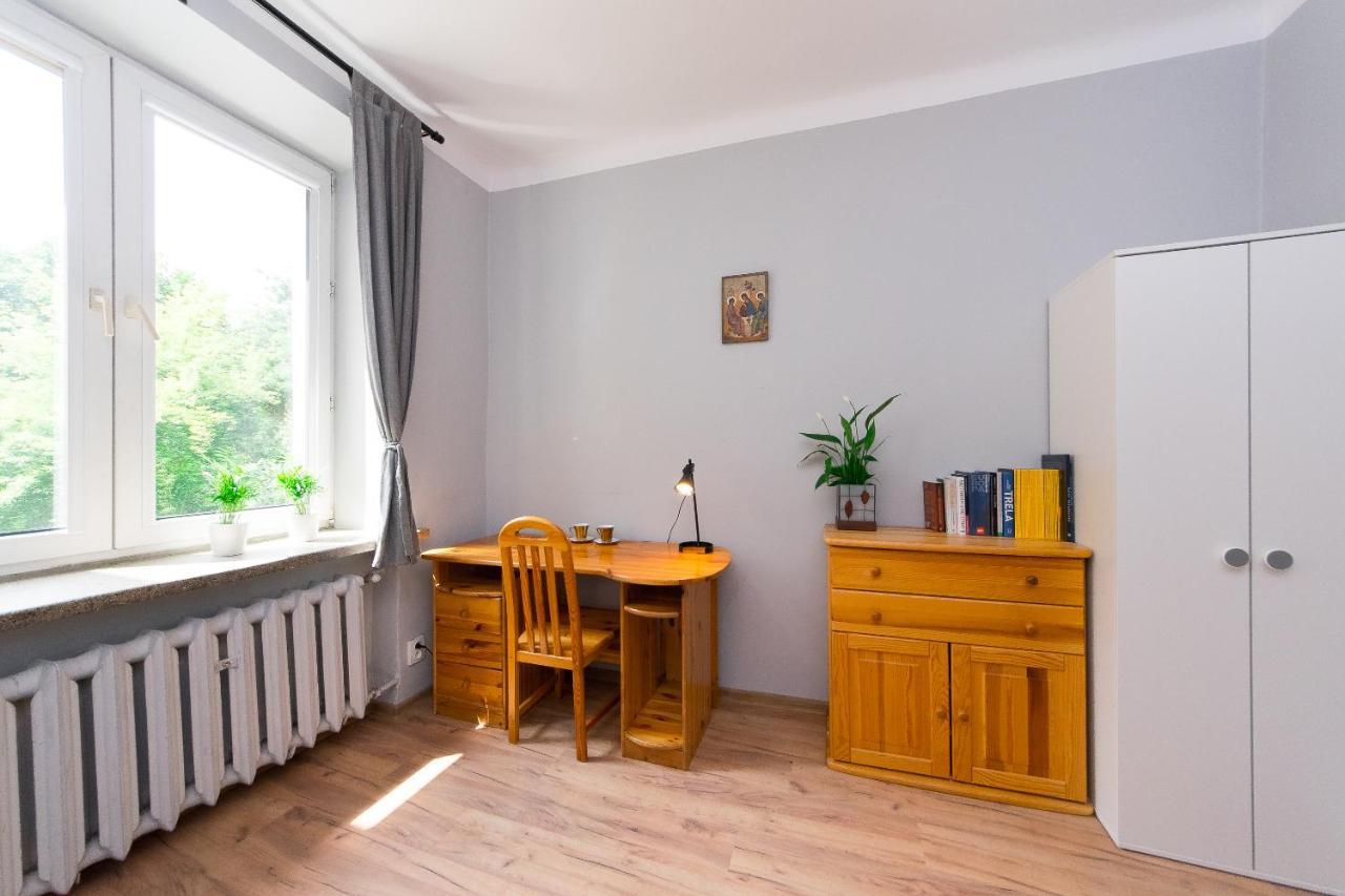 3-Bedroom Flat In City Center P4You Pl Krasków Εξωτερικό φωτογραφία